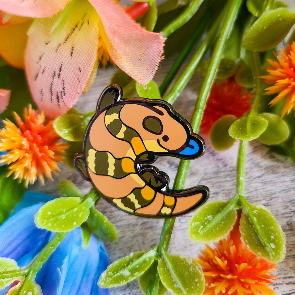 Blue Tongued Skink Enamel Pin